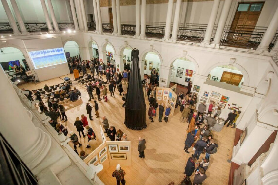 Exhibiting in the Edinburgh College of Art Sculpture Hall